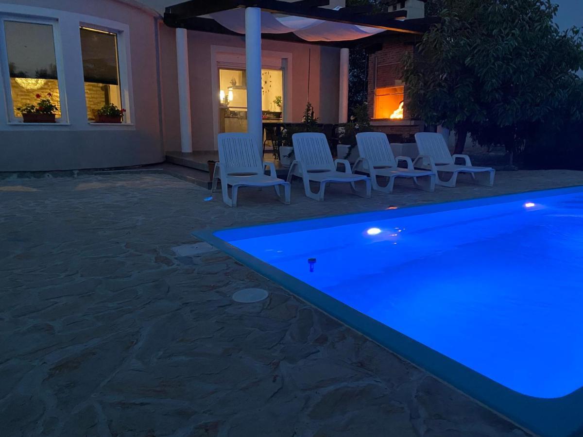 Villa Bubica- Cozy Holiday Home In Rural Area With Pool Stankovci  Exterior photo
