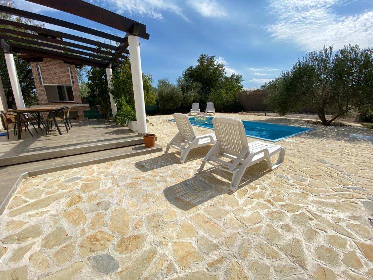Villa Bubica- Cozy Holiday Home In Rural Area With Pool Stankovci  Exterior photo