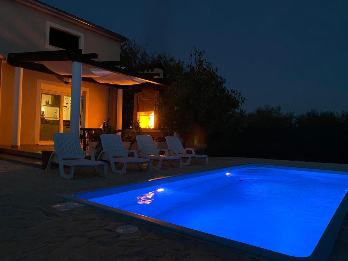 Villa Bubica- Cozy Holiday Home In Rural Area With Pool Stankovci  Exterior photo